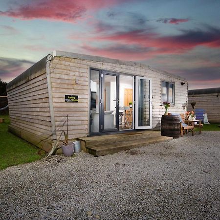 Wheal Prosper- Beautifully Fitted Wooden Lodge Helston Cornwall Екстериор снимка